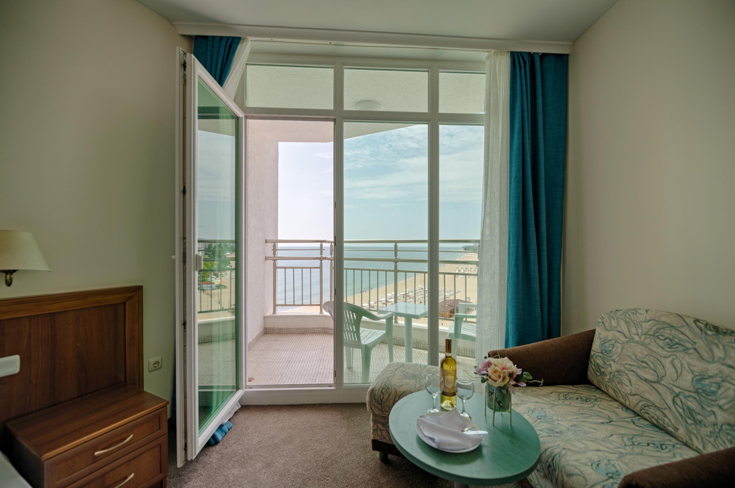 Berlin Golden Beach Hotel Golden Sands Bagian luar foto