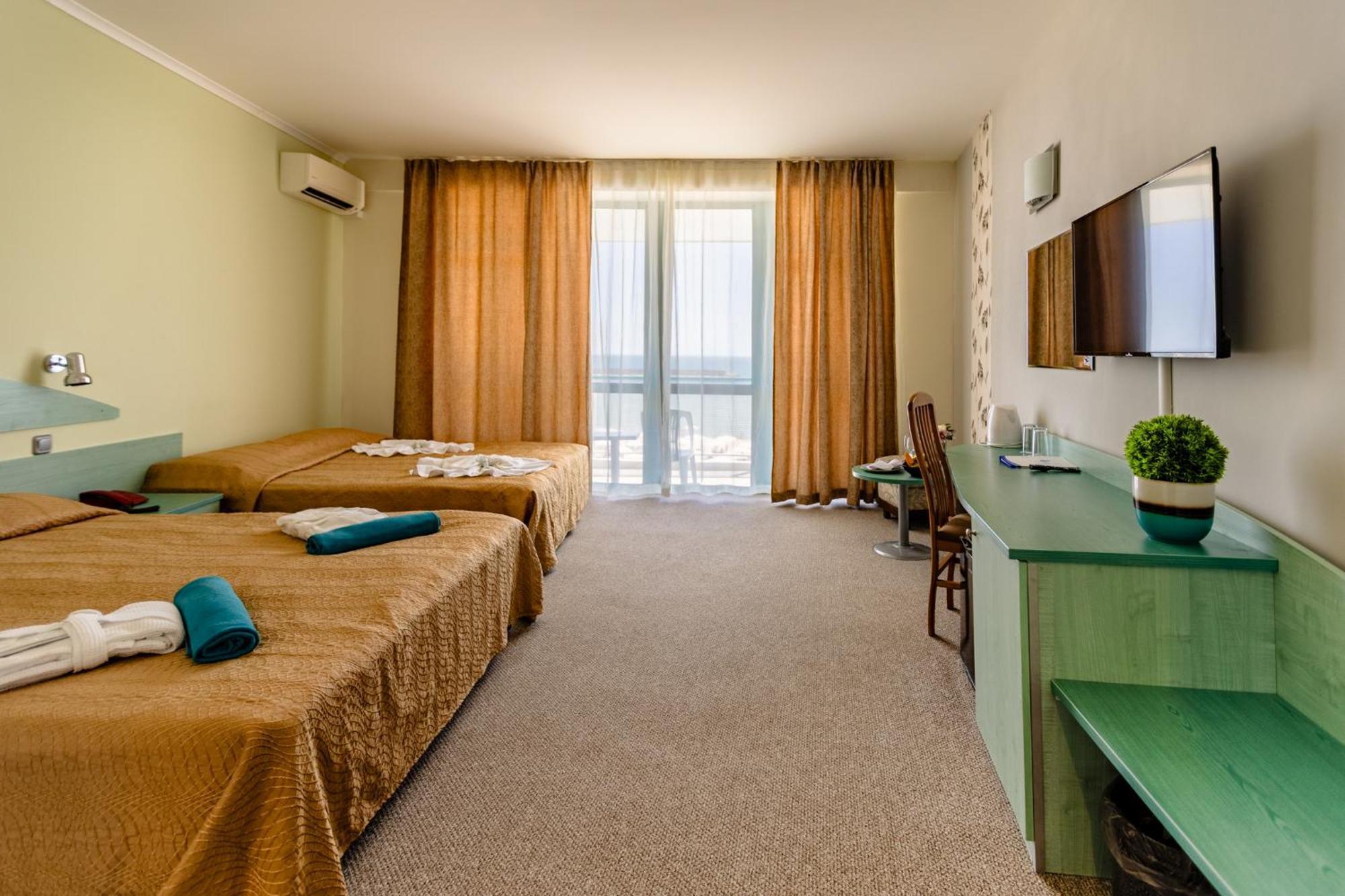 Berlin Golden Beach Hotel Golden Sands Bagian luar foto
